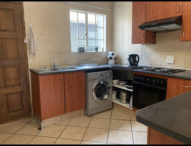 2 BEDROOM TOWNHOUSE SOLD IN PEBBLE CREEK
